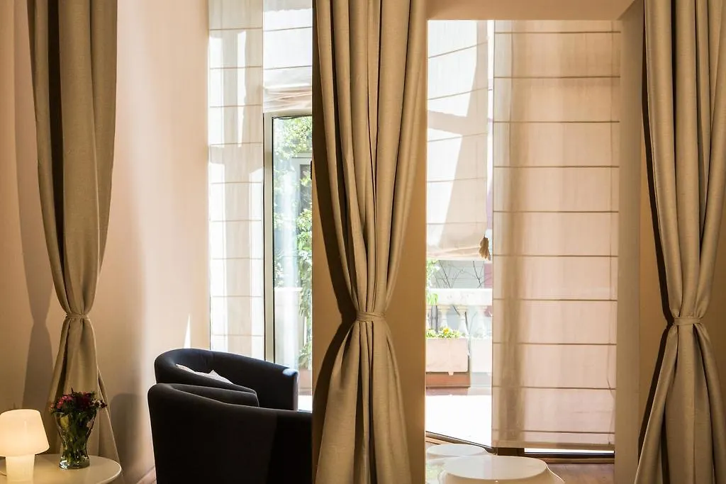 Born Barcelona Hostel (Adults Only)