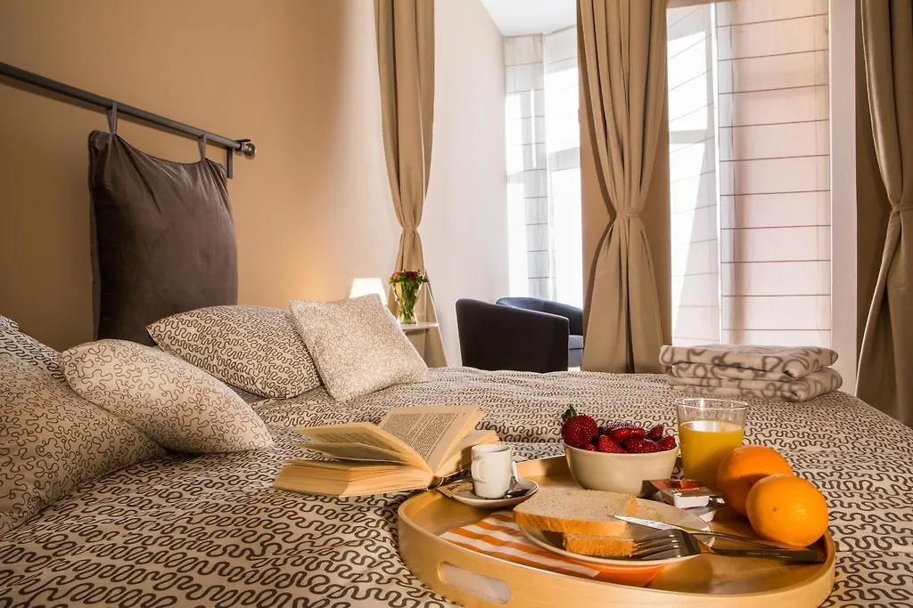 Born Barcelona Hostel (Adults Only) ספרד