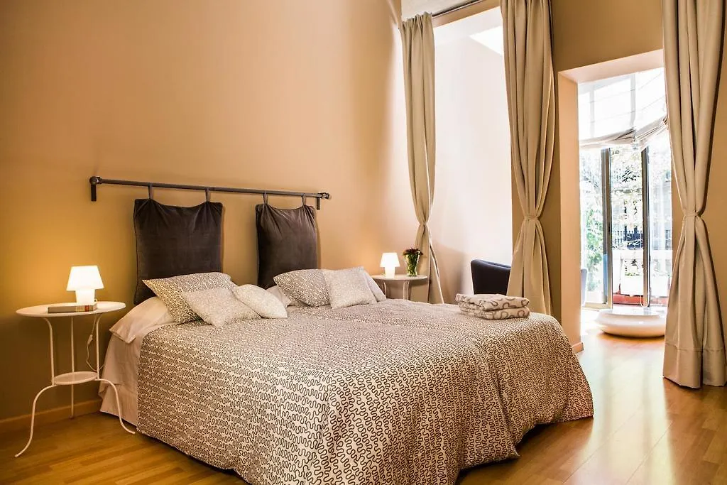 Born Barcelona Hostel (Adults Only) ספרד