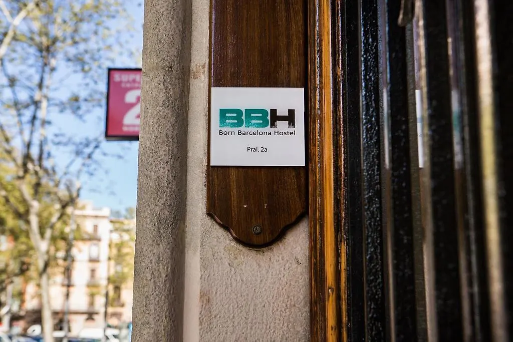 Born Barcelona Hostel