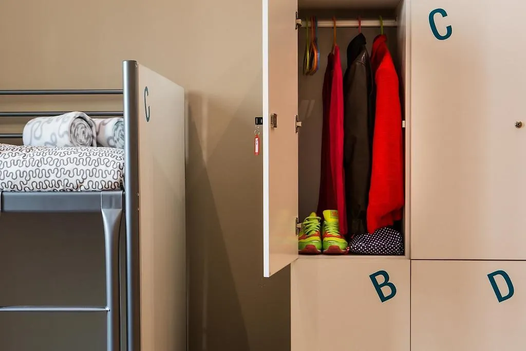 Born Barcelona Hostel